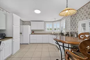 9065 SW Chevy Cir, Stuart, FL 34997 - Photo 15