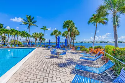 102 Half Moon Circle #F2, Hypoluxo, FL 33462 - Photo 37