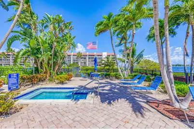 102 Half Moon Circle #F2, Hypoluxo, FL 33462 - Photo 39