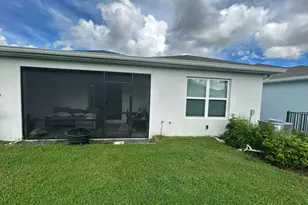 825 Persimmon, Fort Pierce, FL 34981 - Photo 5