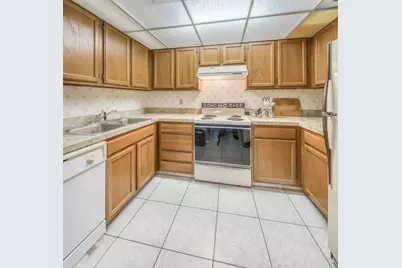 815 Andrew Redding Road #302, Lantana, FL 33462 - Photo 5