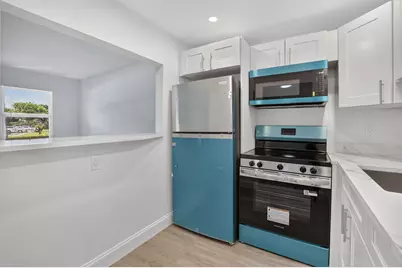 1038 Berkshire B, Deerfield Beach, FL 33442 - Photo 1