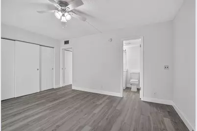 1038 Berkshire B, Deerfield Beach, FL 33442 - Photo 13