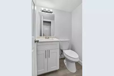 1038 Berkshire B, Deerfield Beach, FL 33442 - Photo 11
