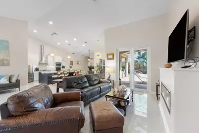 13869 Sheffield Street, Wellington, FL 33414 - Photo 5
