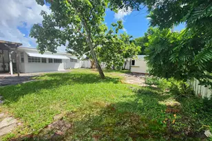 8760 NW 14th St, Pembroke Pines, FL 33024 - Photo 13
