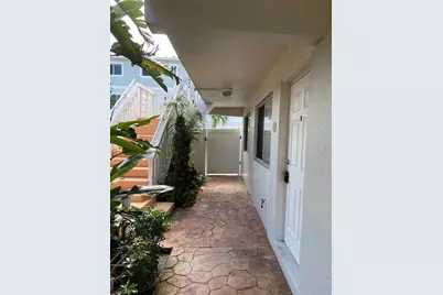 610 NE 29th Drive #4, Wilton Manors, FL 33334 - Photo 13