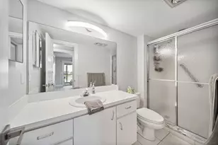 364 Wellington J, West Palm Beach, FL 33417 - Photo 9