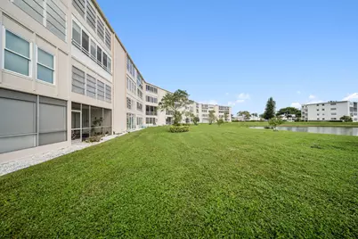 364 Wellington J, West Palm Beach, FL 33417 - Photo 15