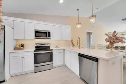 5715 SE Pine Avenue, Stuart, FL 34997 - Photo 3