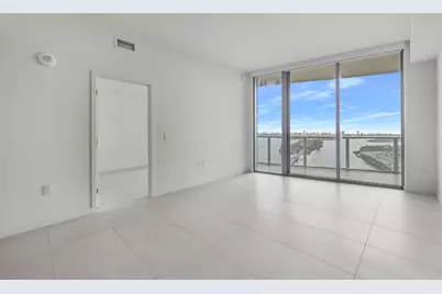 1400 Biscayne Boulevard #3604, Miami, FL 33132 - Photo 11