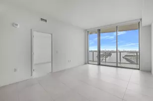 1400 Biscayne Blvd, Miami, FL 33132 - Photo 11