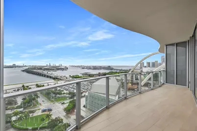 1400 Biscayne Boulevard #2904, Miami, FL 33132 - Photo 15
