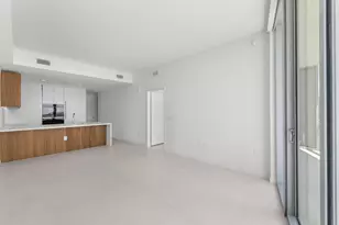 1400 Biscayne Blvd, Miami, FL 33132 - Photo 7
