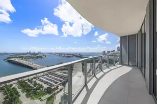 1400 Biscayne Blvd, Miami, FL 33132 - Photo 1