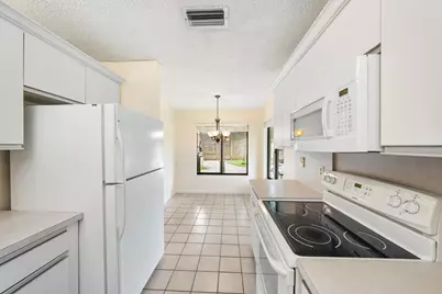 10101 Mangrove Drive #201, Boynton Beach, FL 33437 - Photo 9