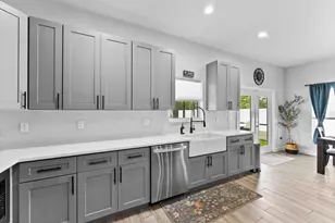 902 NW 9th Ave, Boynton Beach, FL 33426 - Photo 15