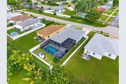 902 NW 9th Avenue, Boynton Beach, FL 33426 - Photo 47