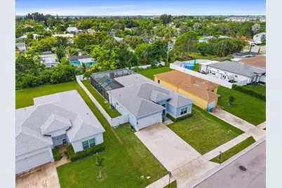 902 NW 9th Avenue, Boynton Beach, FL 33426 - Photo 45