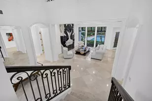 213 Via Palacio, Palm Beach Gardens, FL 33418 - Photo 9