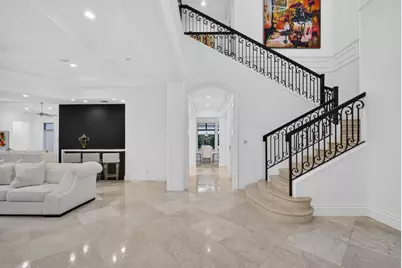 213 Via Palacio, Palm Beach Gardens, FL 33418 - Photo 7