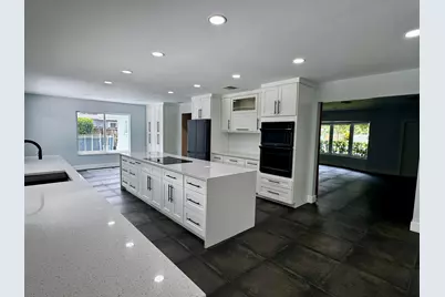 410 SW 55th Terrace, Plantation, FL 33317 - Photo 5