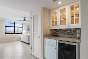 911 Ocean Dr, Juno Beach, FL 33408 - Photo 17