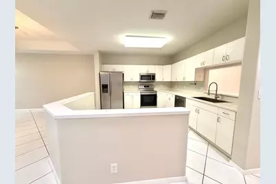 9678 Royal Palm Boulevard, Coral Springs, FL 33065 - Photo 5