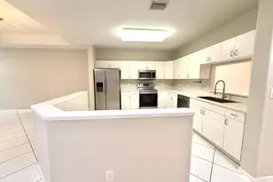 9678 Royal Palm Blvd, Coral Springs, FL 33065 - Photo 5