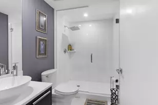 2950 NE 188th St, Aventura, FL 33180 - Photo 39