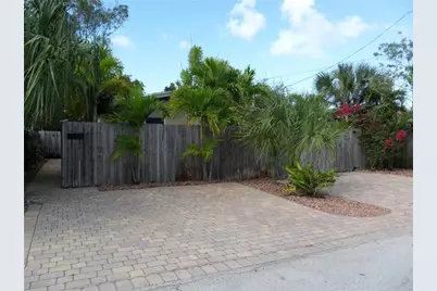 1009 NE 23rd Drive #2, Wilton Manors, FL 33305 - Photo 7