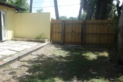 1651 SE 8th Street, Stuart, FL 34996 - Photo 15