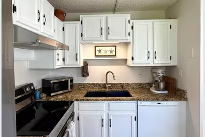 94 Spring Lake Drive, Vero Beach, FL 32962 - Photo 11