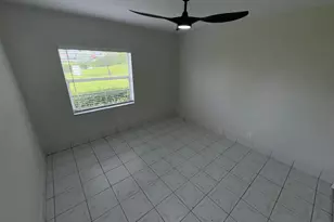 1758 Abbey Rd, West Palm Beach, FL 33415 - Photo 9