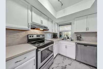 6851 SW 7th Place, North Lauderdale, FL 33068 - Photo 9