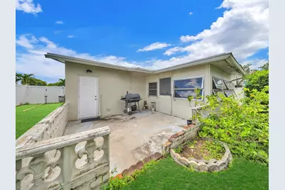 6851 SW 7th Place, North Lauderdale, FL 33068 - Photo 31