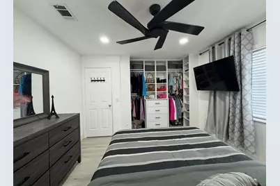 1034 Manor Drive, Palm Springs, FL 33461 - Photo 13