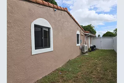 2420 N 59th Terrace, Hollywood, FL 33021 - Photo 25