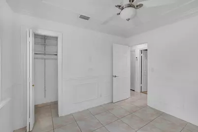 242 W 19th Street, Hialeah, FL 33010 - Photo 13