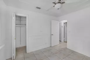 242 W 19th St, Hialeah, FL 33010 - Photo 13