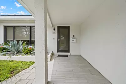 1717 NE 20th Avenue, Fort Lauderdale, FL 33305 - Photo 15