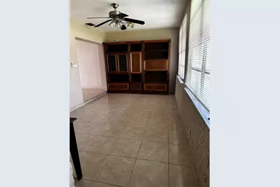 7009 NW 66th Terrace, Tamarac, FL 33321 - Photo 11