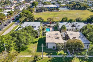 265 SE 10th St, Deerfield Beach, FL 33441 - Photo 45