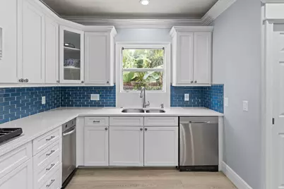 360 Gregory Road, West Palm Beach, FL 33405 - Photo 7
