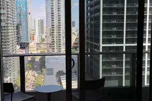 121 NE 5th St, Miami, FL 33132 - Photo 25
