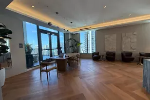 121 NE 5th St, Miami, FL 33132 - Photo 37
