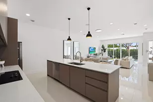 1807 NE 13th St, Fort Lauderdale, FL 33304 - Photo 3