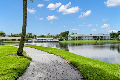 1009 Green Pine Boulevard #F3, West Palm Beach, FL 33409 - Photo 3