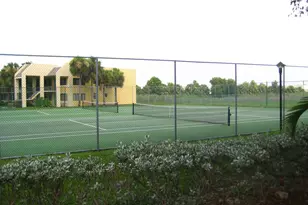 318 Meadows Cir, Boynton Beach, FL 33436 - Photo 19