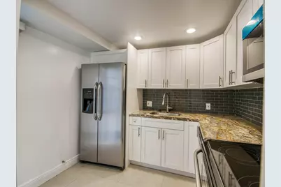 20400 W Country Club Drive #809, Aventura, FL 33180 - Photo 9